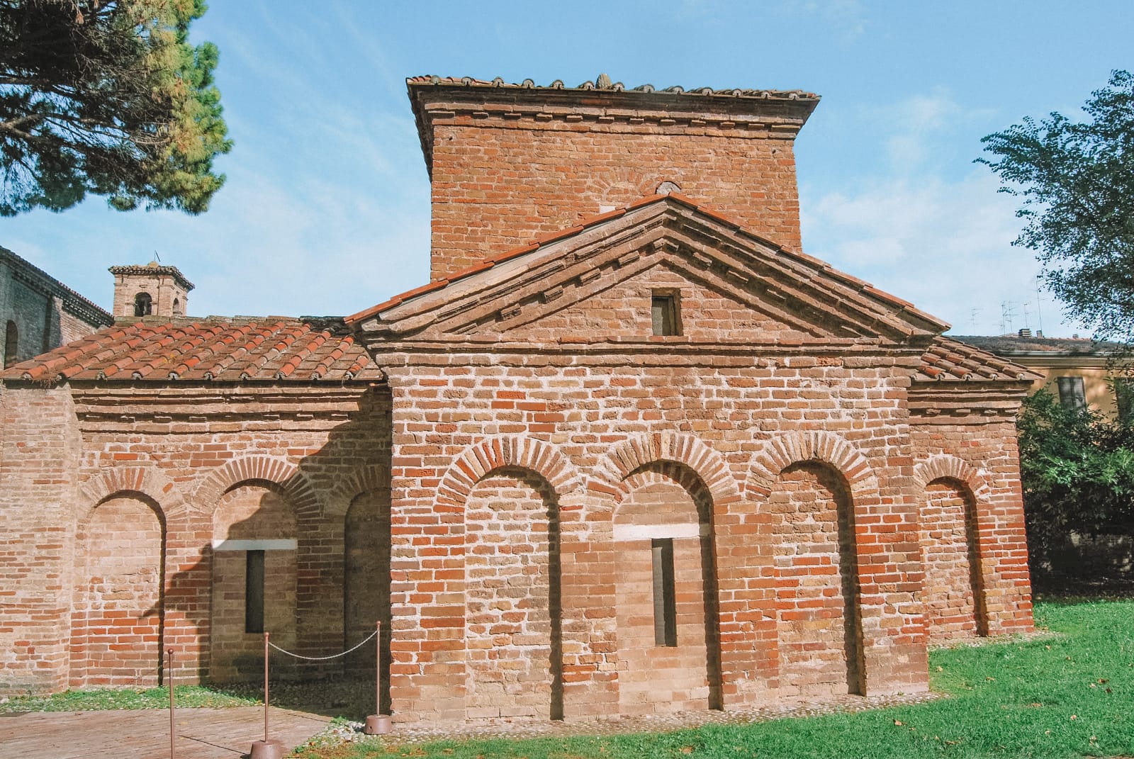 14 Best Things to do in Ravenna, Italy (9)