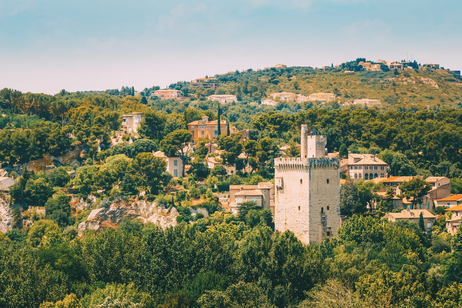 13 Best Things To Do In Avignon, France (14)